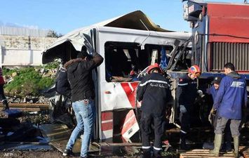 مصرع وإصابة 32 بعد انقلاب قطار في تونس