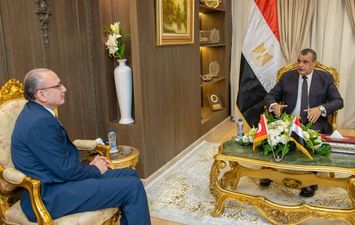 وزير الإنتاج الحربى يستقبل القائم بعمل السفير التركي بالقاهرة