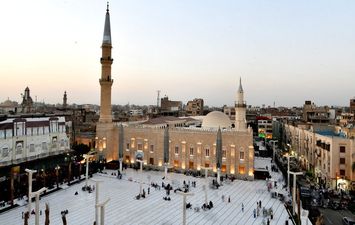 الأوقاف": بث صلاة التراويح من مسجد الحسين بمشاركة كبار الأئمة في ...