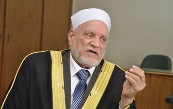 أحمد عمر هاشم