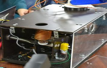 محرك دفع ايوني باستخدام الحطام الفضائي مشروع تخرج بعلوم الملاحة والفضاء ببني سويف 