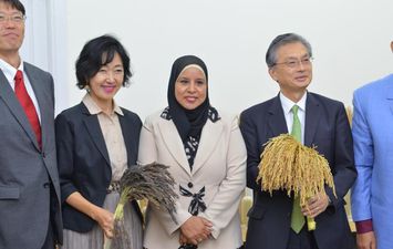 سفير اليابان يزور مركز الأرز
