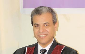 دكتور محمود منصور هيبة