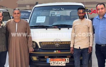 سائق يطلق مبا توصيل الغير قادرين مجانا 