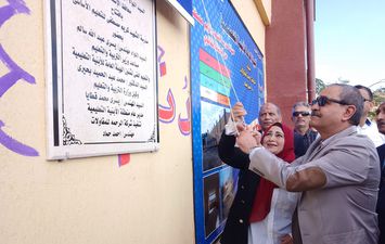 محافظ الإسماعيلية يفتتح مدرسه الشهيد كريم مصطفى 