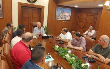محافظ بورسعيد يشيد بجهود الأجهزة التنفيذية والأمنية خلال زيارة &laquo; رئيس الوزراء&raquo; للمحافظة 