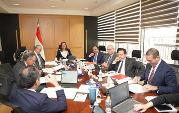 اثناء الاجتماع الاول لمجلس إدارة صندوق مصر السيادي 