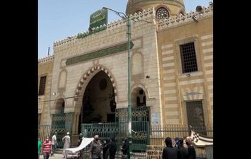  مسجد السيدة نفيسة بالقاهرة