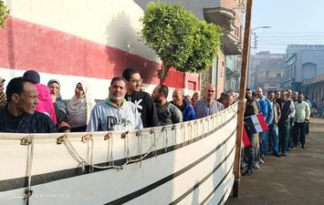 إقبال الناخبين في البحيرة للإدلاء باصواتهم الانتخابية 