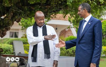 حميدتي ورئيس أوغندا