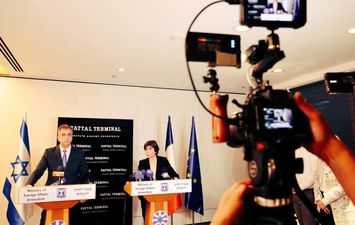 وزيرة الخارجية الفرنسية كاترين كولونا في مؤتمر صحفي مشترك مع نظيرها إيلي كوهين 