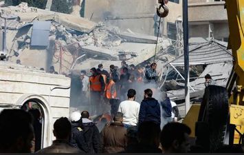 قصف إسرائيلي على مبنى سكني بسوريا