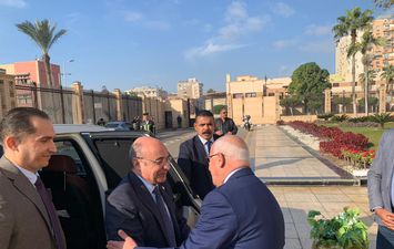 محافظ بورسعيد يستقبل وزير العدل لمتابعة سير العمل داخل المنشآت القضائية ببورسعيد 