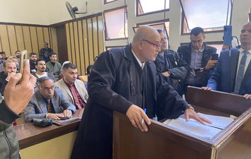 محامي قاتل شقيقته عروس بورسعيد يفجر مفاجأة أمام المحكمة ط