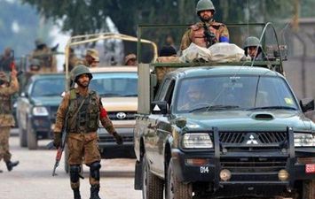 مقتل 5 ضباط في هجوم مسلح بشمال غرب باكستان أثناء الانتخابات