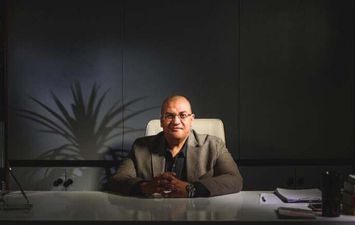  دكتور أحمد الشناوي، أمين صندوق مجلس العقار المصري