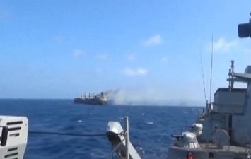 استهداف قطع بحرية أمريكية في البحر الأحمر