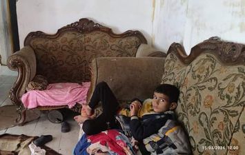 التضامن تتدخل لرعاية الأخوة الخمس لطفل قتله والده في بورسعيد
