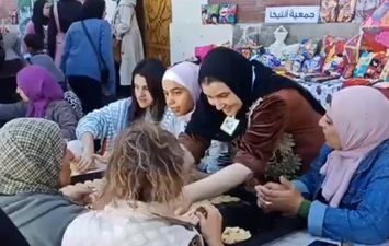 سيدات محافظة الإسكندرية ينظمون اكبر مائدة كحك بالإسكندرية