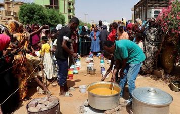 المجاعة تطرق أبواب السودانيين 
