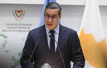 وزير خارجية قبرص كونستانتينوس كومبوس