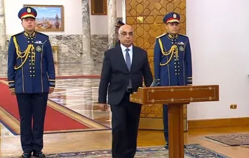 وزير العدل الجديد- المستشار عدنان الفنجري أثناء حلف اليمين