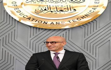 محمد عبد اللطيف وزير التربية والتعليم والتعليم الفني