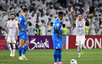 الهلال والعين