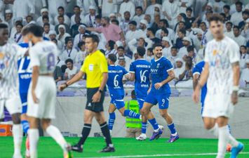 الهلال والعين