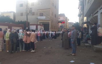 طلاب الشهادة الإعدادية بكفر الشيخ 