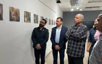 المعرض