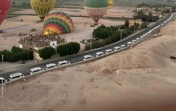 البالون الطائر بالأقصر