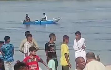 جانب من انتشال جثة طالب اعدادي بقنا 