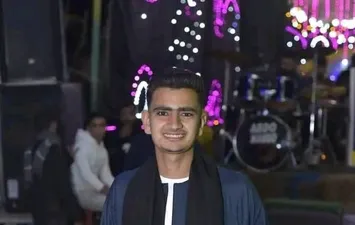 الشاب المتوفي