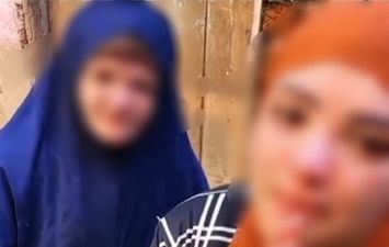 المتهمتين