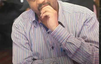 خالد كامل