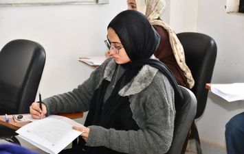 ساره العدل 