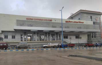سقوط أمطار متقطعة علي مطروح 