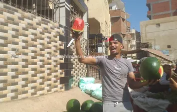 عمار، بائع بطيخ 