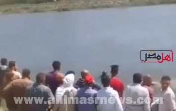 وفاة طفلين في انقلاب سيارة بترعة النوبارية