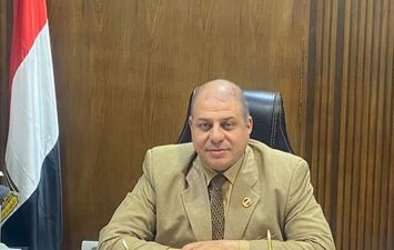 وكيل وزارة التربية والتعليم بمحافظة قنا 