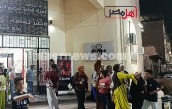 إقبال جماهيري على &quot;سينما الشعب&quot; بقصر ثقافة نجع حمادي