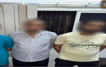 المتهمين 
