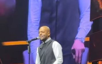 تامر عاشور 