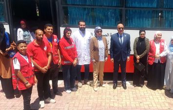 جانب من حملة التبرع بالدم في قنا 