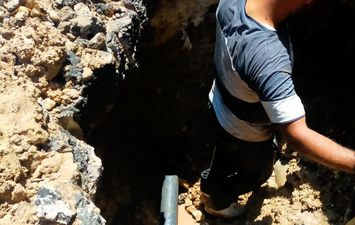 أعمال إصلاح هبوط أرضي بالإسكندرية 