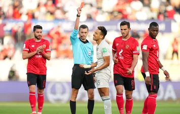 الأهلي والهلال السعودي