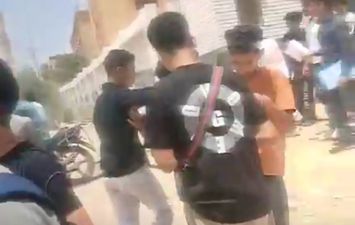 جانب من الامتحانات 