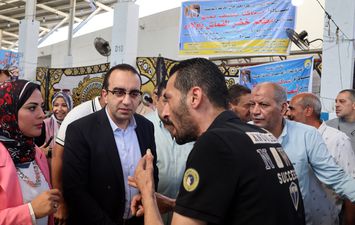 جانب من مبادرة أسماكنا بنصف ثمنها