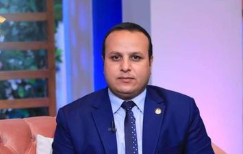 د. عاصم حجازي 